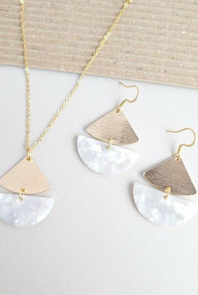 Ava Gold - Plated Pearl Earrings - KIOKO