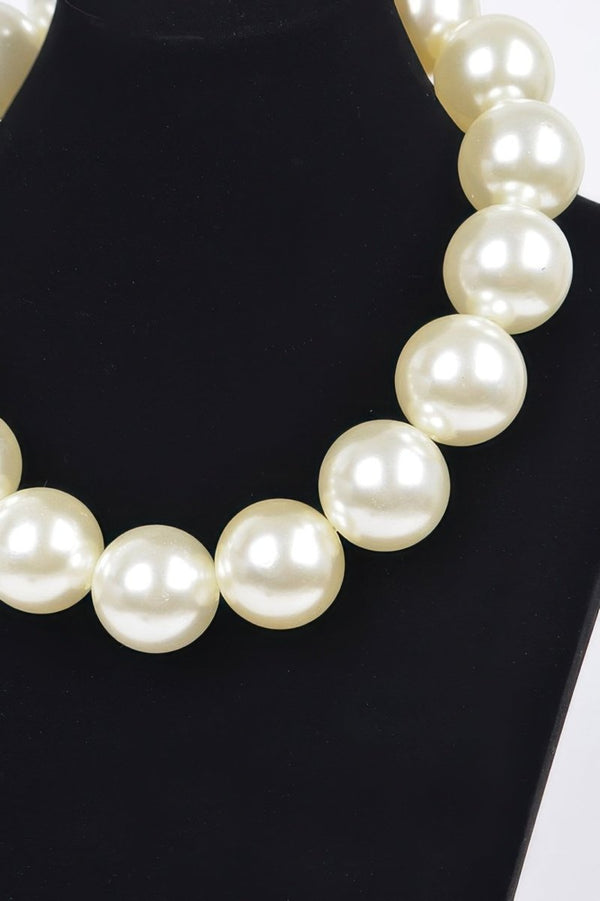 Opaleen Lustrous Pearl Lined Necklace - KIOKO